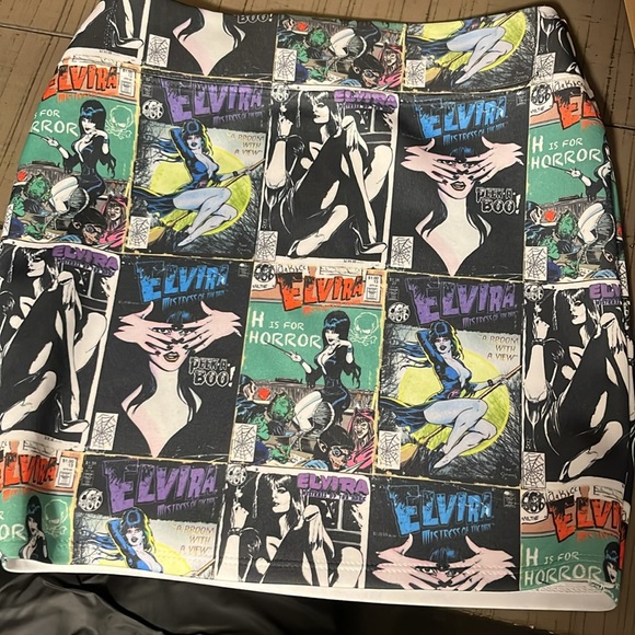 Elvira goth skirt - Picture 3 of 3